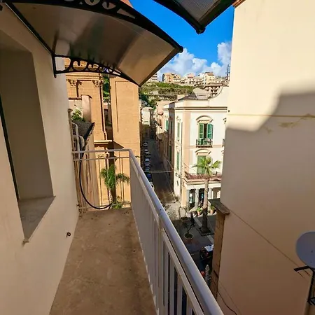 Moleoluxuryapartments * Porto Empedocle